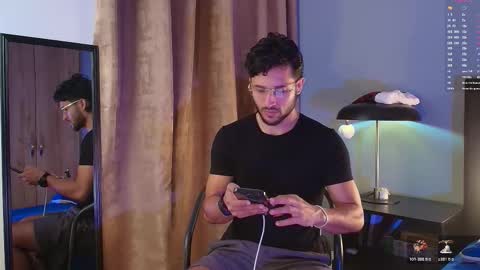 Valentino online show from 12-22-25, 09:01