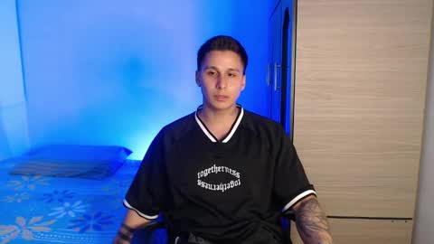 VALENTINO online show from 11-14-25, 11:02