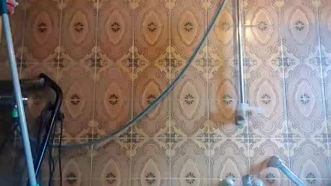 Snapshot of valentinosweet chatting on 01-21-25, 10:08 valentinosweet online show from 01-21-25, 10:08