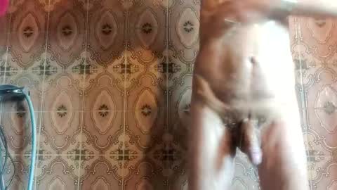 Snapshot of valentinosweet chatting on 02-22-26, 10:36 valentinosweet online show from 02-22-26, 10:36