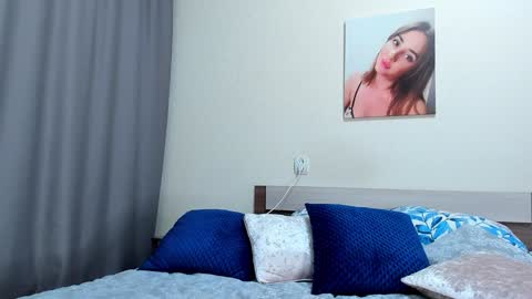 Snapshot of valentono88 chatting on 12-24-24, 04:55 Kate online show from 12-24-24, 04:55