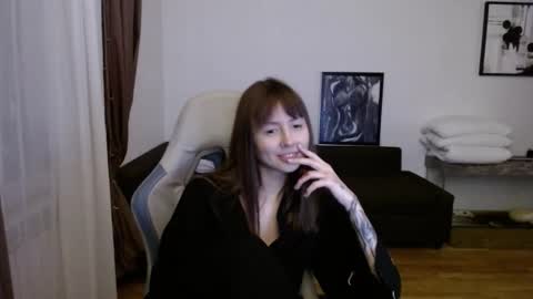 Valentina online show from 10-28-25, 04:09