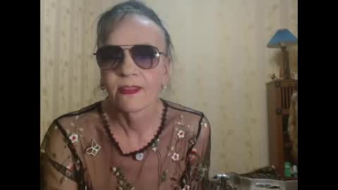 Snapshot of valenttijm3851 chatting on 04-06-26, 06:42 valentijm online show from 04-06-26, 06:42