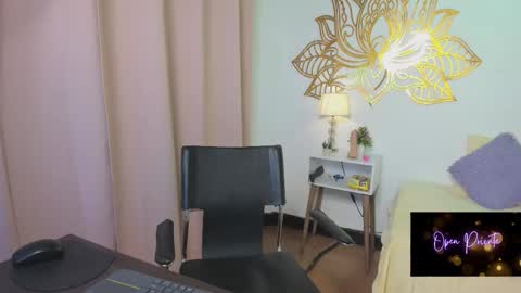 Snapshot of valeperez24 chatting on 11-23-25, 02:00 Valery And Daniel online show from 11-23-25, 02:00