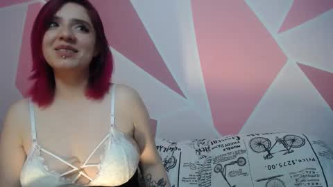 Snapshot of valeri_cove chatting on 03-06-25, 02:29 Valeri Cove online show from 03-06-25, 02:29