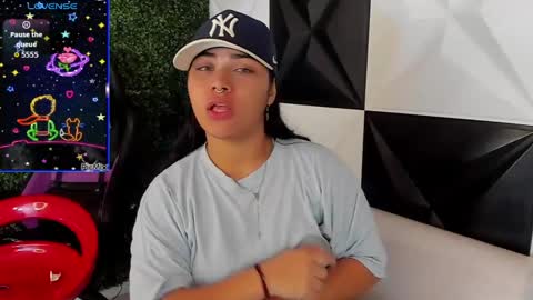 valeri_harpers4 online show from 10-11-25, 04:55