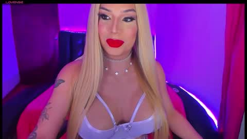 valeri_hilton online show from 12-19-25, 02:40