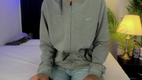 Snapshot of valeri_tafur chatting on 11-03-25, 11:00 valeri_tafur online show from 11-03-25, 11:00