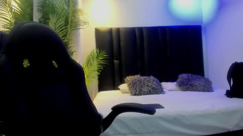 Snapshot of valeri_tafur chatting on 11-07-25, 11:10 valeri_tafur online show from 11-07-25, 11:10