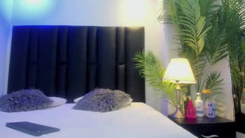 Snapshot of valeri_tafur chatting on 11-14-25, 11:09 valeri_tafur online show from 11-14-25, 11:09