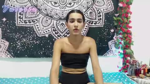 valeria online show from 06-14-26, 01:47