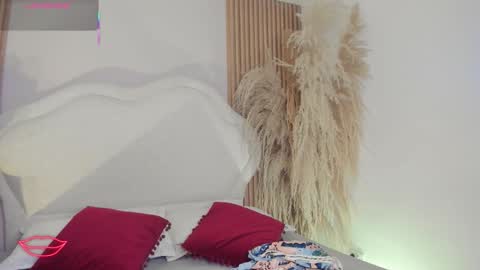 valeria_carter_ online show from 02-14-26, 07:10