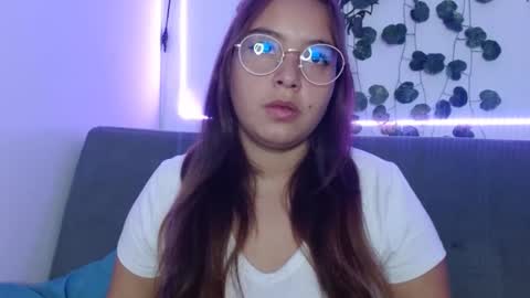 valeria online show from 01-21-25, 06:33