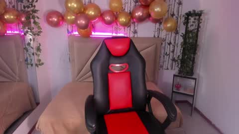 valeria online show from 04-13-26, 08:14