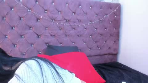 VALERIA online show from 10-28-25, 02:53