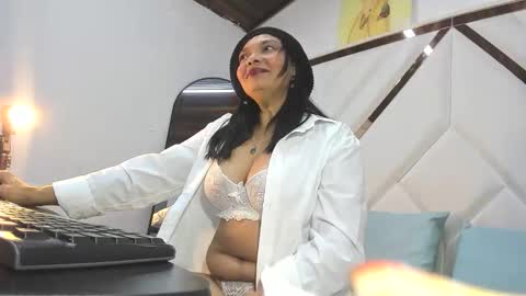 valeria_gil_ online show from 04-19-26, 08:00