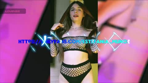 Snapshot of valeria_mendozza chatting on 12-11-24, 03:56 online show from 12-11-24, 03:56