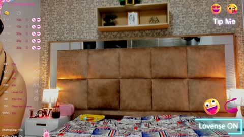 Snapshot of valeria_rivera1 chatting on 01-31-25, 03:52 Costume lover online show from 01-31-25, 03:52