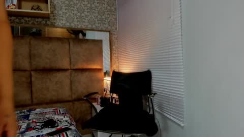 Snapshot of valeria_rivera1 chatting on 03-03-25, 03:19 Costume lover online show from 03-03-25, 03:19