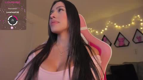 Snapshot of valeria_uribe22 chatting on 01-09-25, 12:35    online show from 01-09-25, 12:35