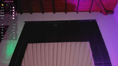 Snapshot of valeria_uribe22 chatting on 02-16-25, 12:08    online show from 02-16-25, 12:08