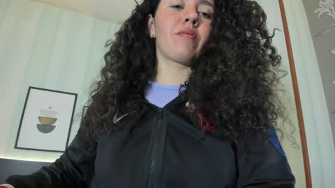 Valeria online show from 02-07-25, 01:01