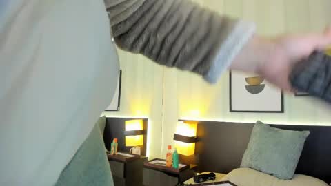 Valeria online show from 03-10-25, 11:53