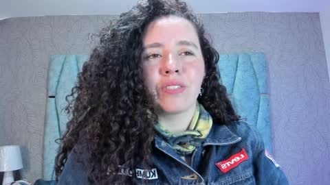 Valeria online show from 09-12-25, 01:11