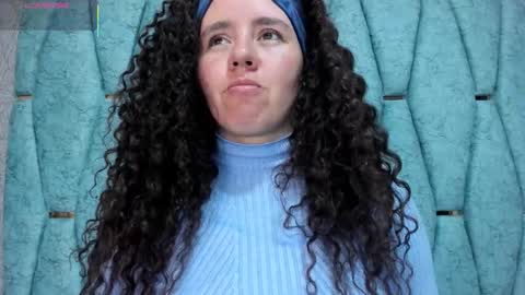 Valeria online show from 10-12-25, 01:21