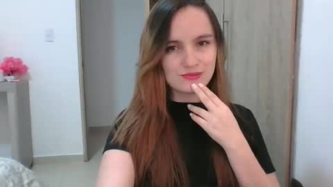 Snapshot of valeriafrannco chatting on 03-02-25, 10:38 valeriafrannco online show from 03-02-25, 10:38