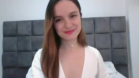 Snapshot of valeriafrannco chatting on 03-08-25, 04:23 valeriafrannco online show from 03-08-25, 04:23