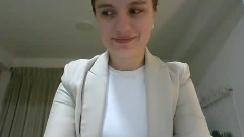 Snapshot of valeriafrannco chatting on 10-07-25, 11:57 valeriafrannco online show from 10-07-25, 11:57