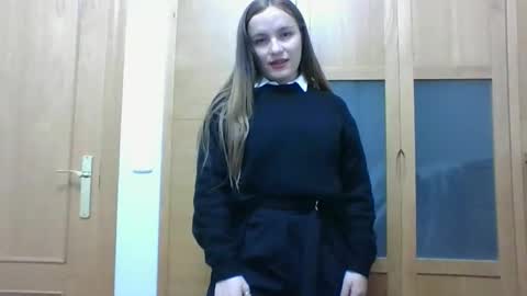 Snapshot of valeriafrannco chatting on 10-14-25, 08:42 valeriafrannco online show from 10-14-25, 08:42