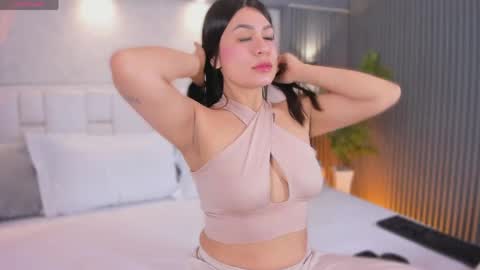Snapshot of valeriagarciax chatting on 05-19-26, 12:00 ValeriaGarciax online show from 05-19-26, 12:00
