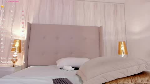 Valeria online show from 03-08-25, 04:50