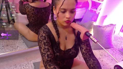 Snapshot of valeriajolie chatting on 05-19-26, 01:56 Valeria online show from 05-19-26, 01:56