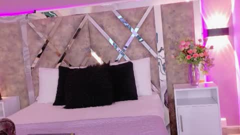 valeriaortegaa online show from 07-25-26, 11:41