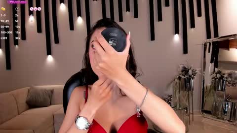 Snapshot of valeriavelvet chatting on 02-12-25, 11:51 Vale online show from 02-12-25, 11:51