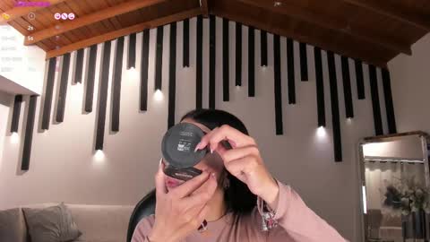 Snapshot of valeriavelvet chatting on 02-16-25, 03:05 Vale online show from 02-16-25, 03:05