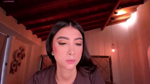 Snapshot of valeriavelvet chatting on 10-07-25, 12:02 Vale online show from 10-07-25, 12:02