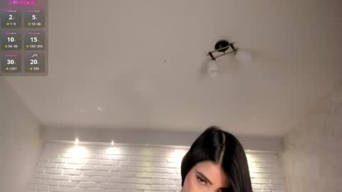 Snapshot of valeriavelvet chatting on 11-15-25, 12:13 Vale online show from 11-15-25, 12:13