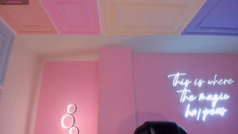 Snapshot of valeriavelvet chatting on 06-03-26, 11:57 Vale online show from 06-03-26, 11:57