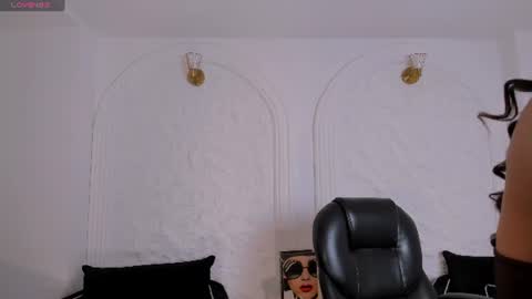 Snapshot of valeriavelvet chatting on 06-10-26, 12:04 Vale online show from 06-10-26, 12:04