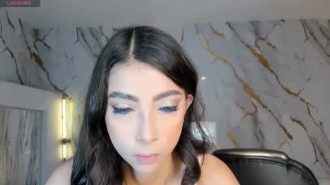 Snapshot of valeriavelvet chatting on 06-20-26, 12:08 Vale online show from 06-20-26, 12:08