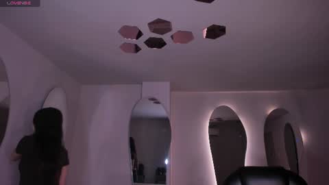 Snapshot of valeriavelvet chatting on 07-23-26, 11:41 Vale online show from 07-23-26, 11:41