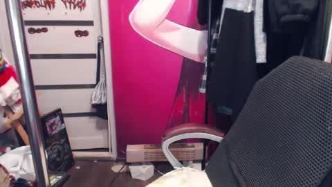 ValeriaXKiss online show from 12-07-24, 06:26