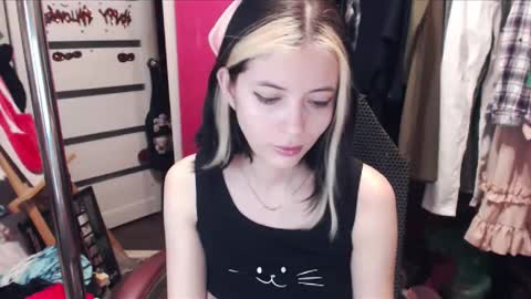 ValeriaXKiss online show from 02-14-25, 01:34