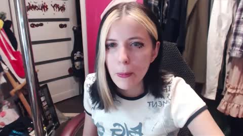 ValeriaXKiss online show from 02-22-25, 06:08