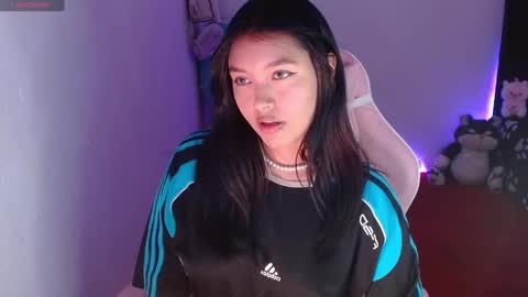 Snapshot of valeribell1 chatting on 12-11-24, 08:07 Valeri online show from 12-11-24, 08:07