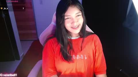 Snapshot of valeribell1 chatting on 12-29-24, 03:33 Valeri online show from 12-29-24, 03:33